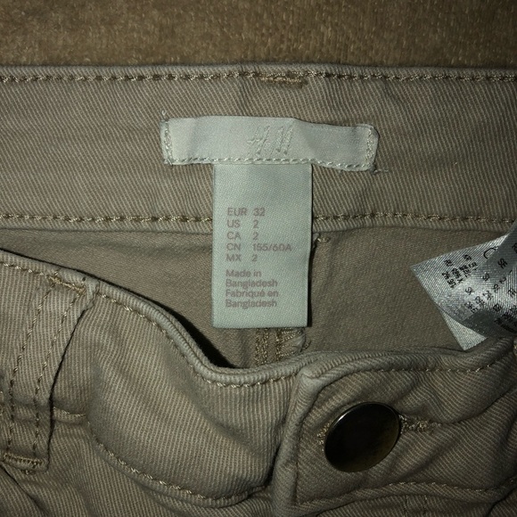 2 H&M shorts! - Picture 3 of 7